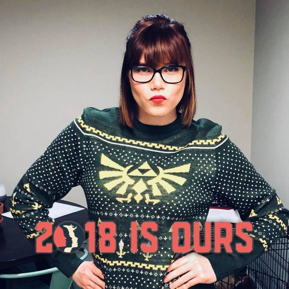 Meet your Posher, Courtney - Picture 1 of 1